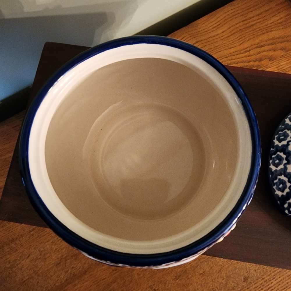 3/$15 Temptations Sugar Bowl W/Lid - Picture 3 of 5